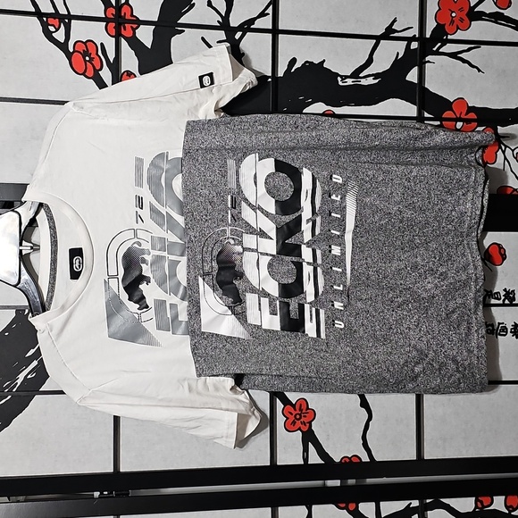 Ecko Unltd White and Gray Graphic T-Shirt Size Medium - Picture 1 of 7